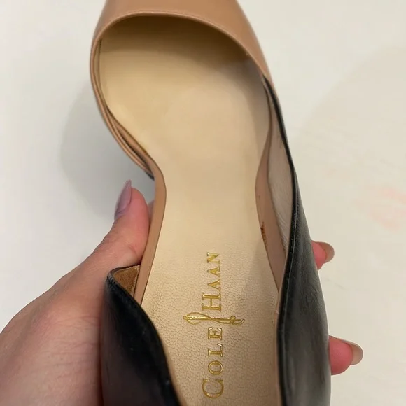 Cole Haan Black and Tan Heels (Size 6) - Picture 5 of 6